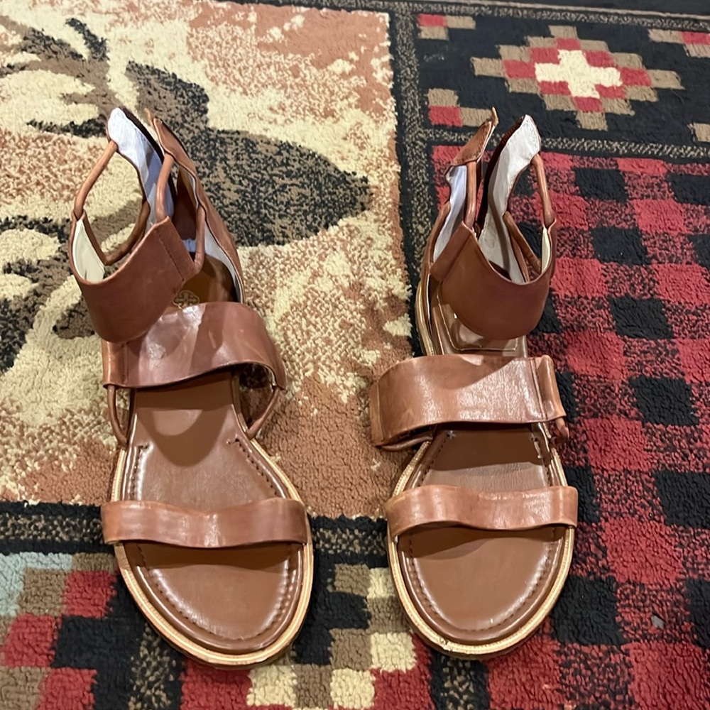 Womens Isola sandals